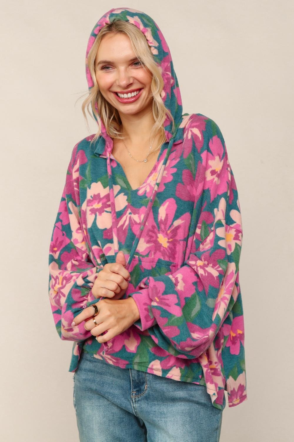 Loose Fit Top W/ Hoodie And Kangaroo Pocket (PREORDER)